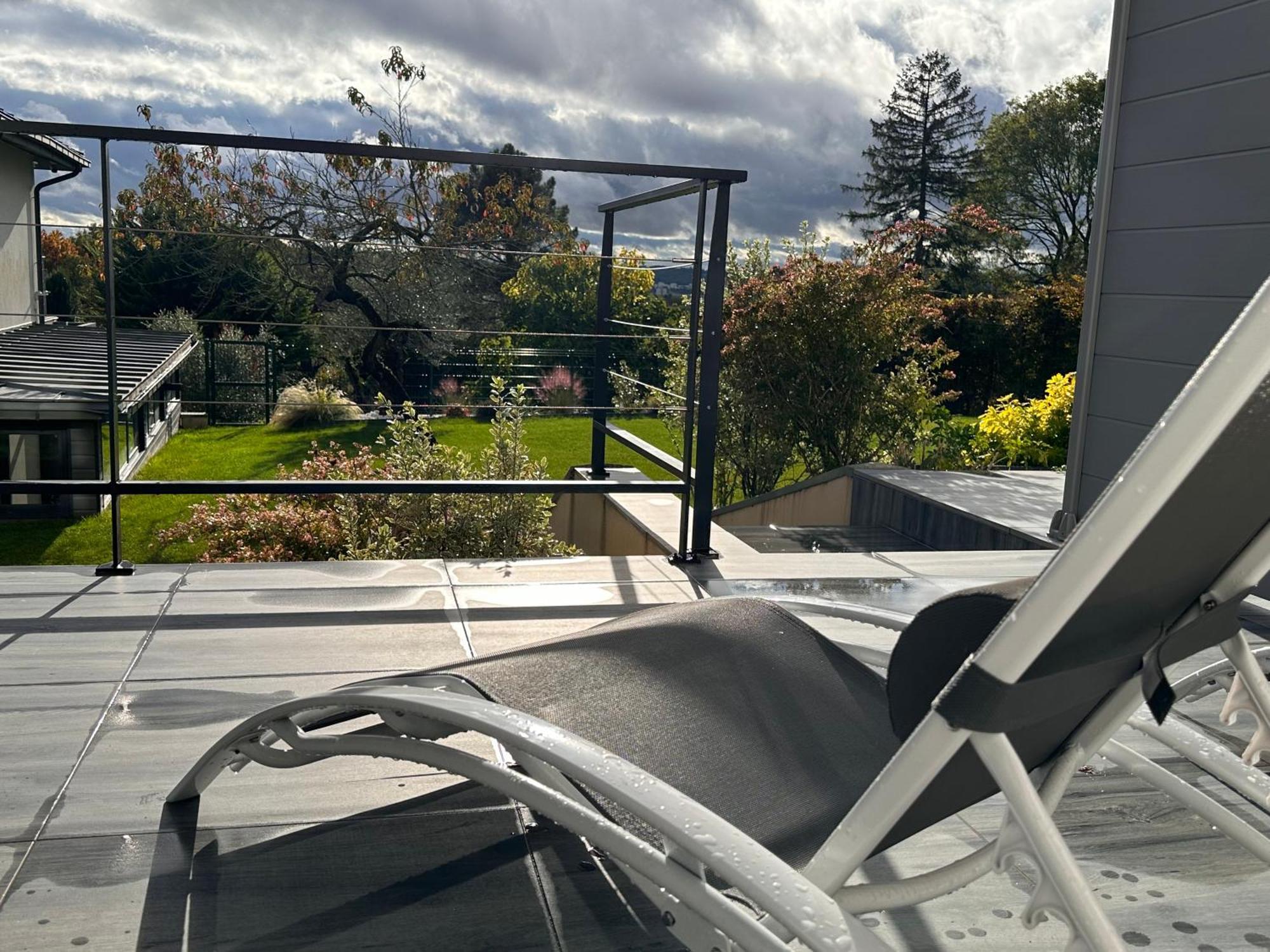 La Villa Perchee Calme, Sauna, Parking Prive Saint-Prix  Exterior photo